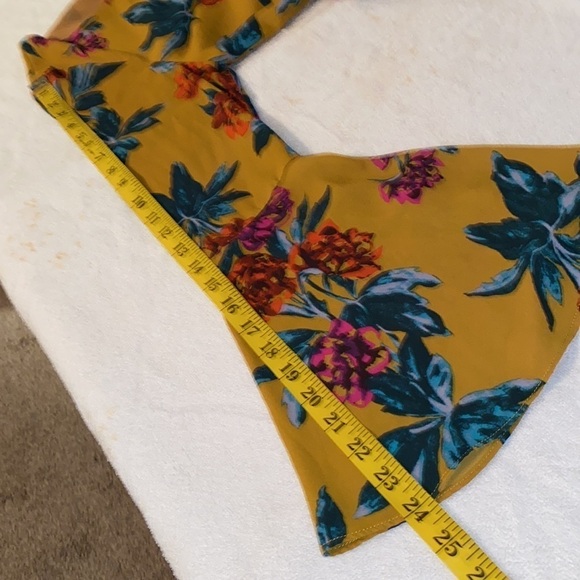 Everly dress floral print long bell style sleeves keyhole opening lined Sz M - Picture 6 of 10